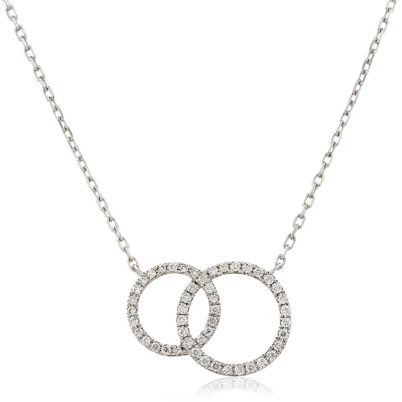 Simple necklaces and pendants with tiny charms for a delicate and casual vibe-Entangled Circle of Life Pendant