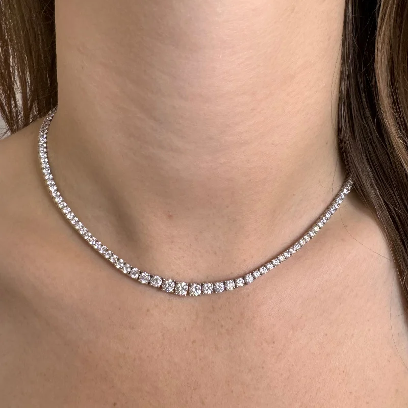 Necklaces and pendants with ocean-inspired designs for a refreshing, beachy feel-Round Brilliant Cut Graduating Diamond 4 Prong Set Tennis Necklace NE210012