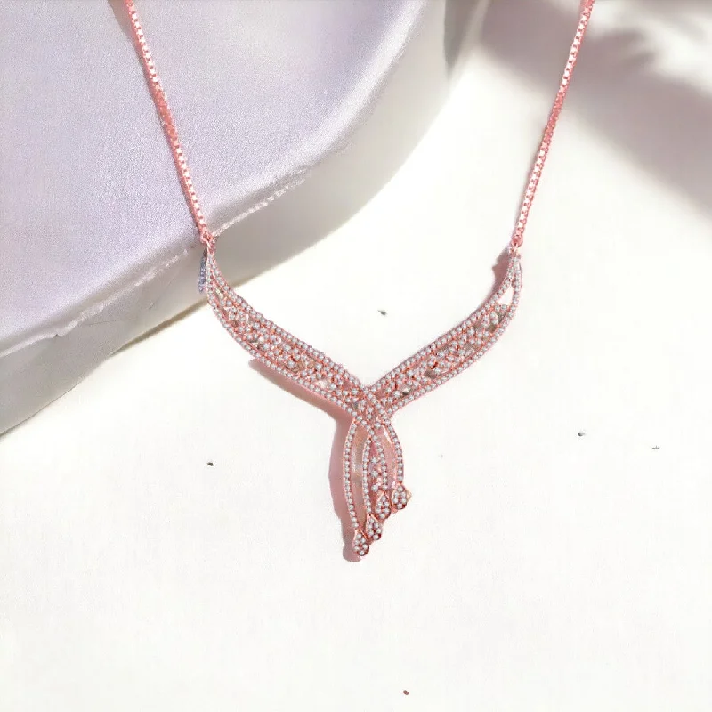 Best necklaces and pendants with intricate filigree for vintage-inspired elegance-Rose gold Bib Motif Necklace