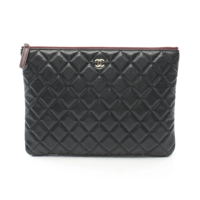 Handle bags with lightweight nylon for ease -Chanel Leather Clutch Bag Black