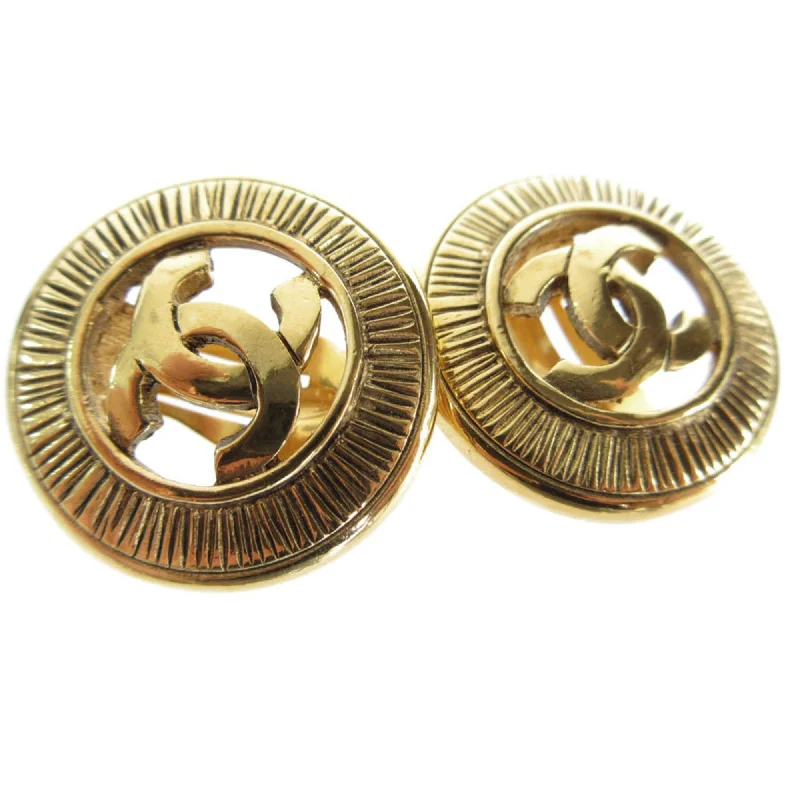 Drop Earrings with Chevron Designs -Chanel  Metal Clip Earrings (Pre-Owned)