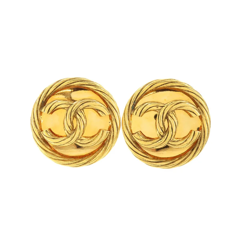 African Drop Earrings with Culture -Chanel  Clip Earrings (Pre-Owned)