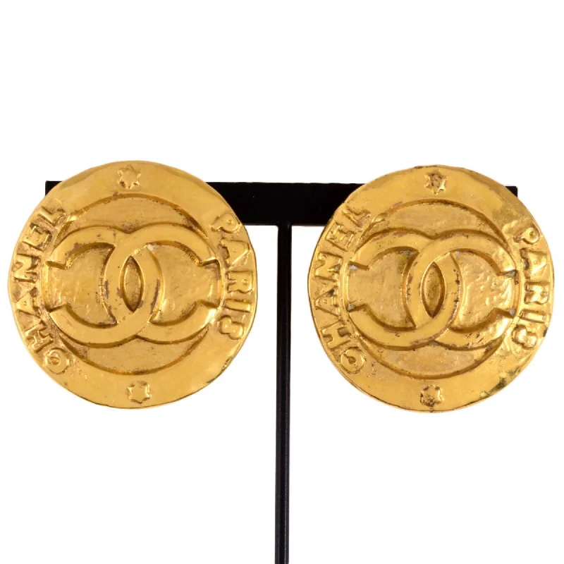 Drop Earrings with Floral Motifs -Chanel  Plating Clip Earrings (Pre-Owned)