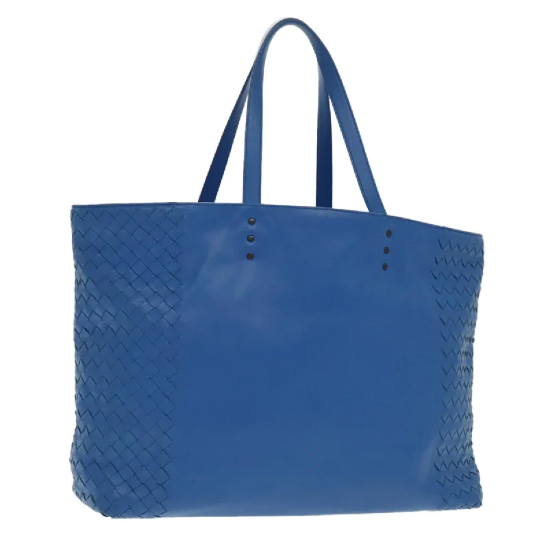 Handle bags with compact designs for portability -Bottega Veneta Fourre-Tout  Leather Tote Bag (Pre-Owned)