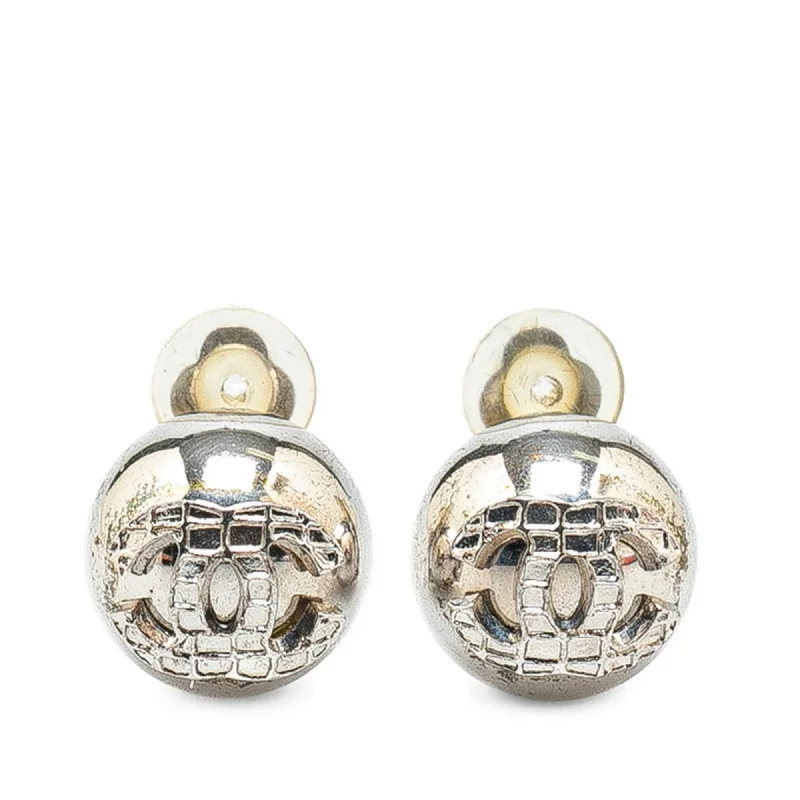 Hippie Drop Earrings with Beads -Chanel  Metal Clip Earrings (Pre-Owned)