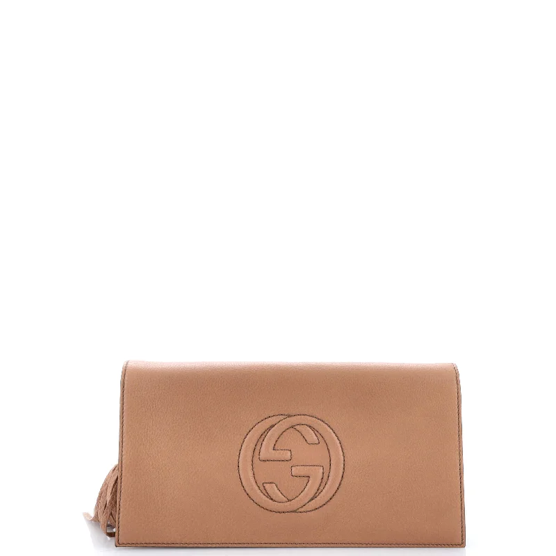 Handle bags with sleek silhouettes for fashion -Soho Clutch Leather