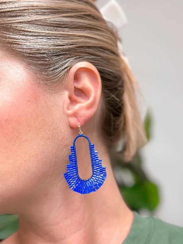 Best hoop earrings with geometric pendants for a modern, chic appeal-Bold Seed Bead Dangle Earrings - Blue