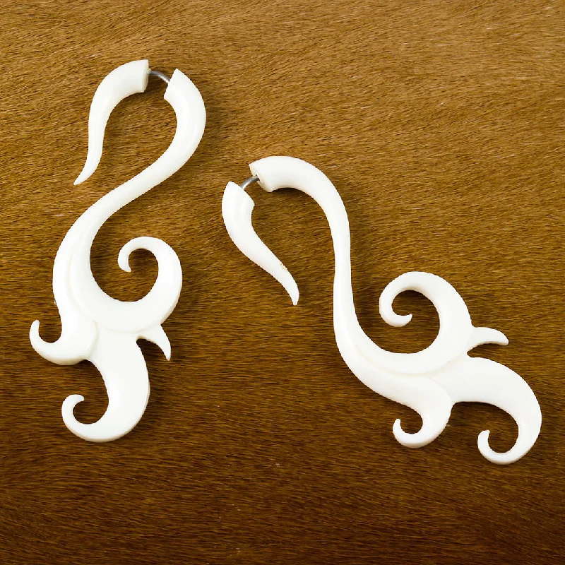 Hoop earrings with infinity loop designs for a continuous and eternal shape-<span>EFB-896<span>: </span></span>Talia Curls - Bone